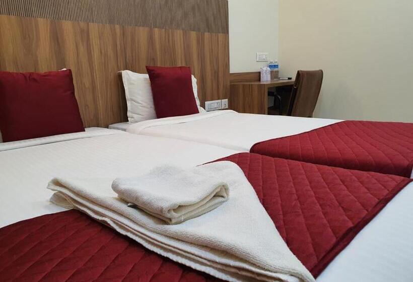 스탠다드 룸, Deepakam Inn