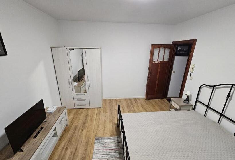 اتاق اکونومی, Renovated Private Room
