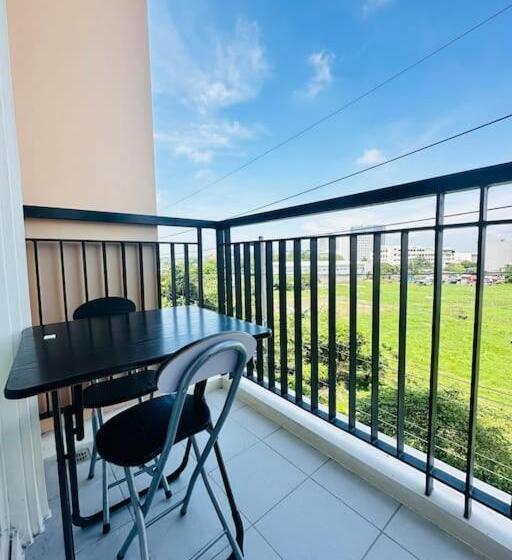 침실 1개 발코니 아파트, Condo With Balcony In Iloilo City