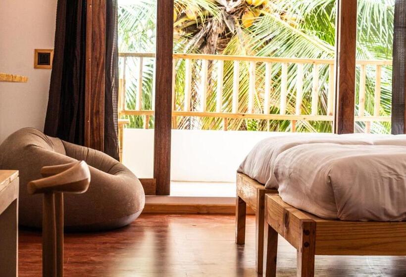 اتاق لوکس با چشم‌انداز دریا, Manta Sea View Himandhoo
