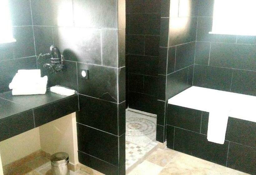 Люкс Повышенной Комфортности, Hôtel Du Couvent