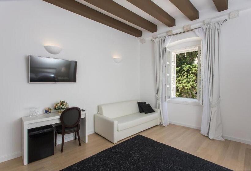 Номер Deluxe, Klarisa Palace Rooms