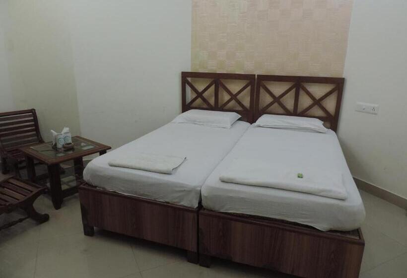 Номер Deluxe, Dudhwa Tigerhino Resort