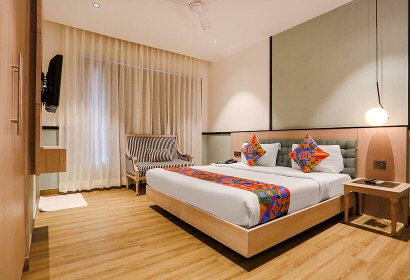 Deluxe Room, Fabhotel Heaven In
