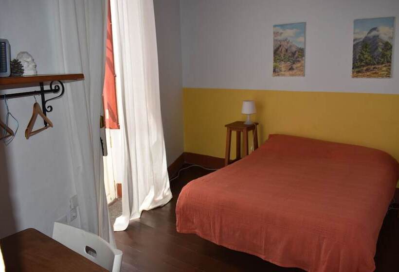 Номер Стандарт, Hostel Albergue La Casa Encantada