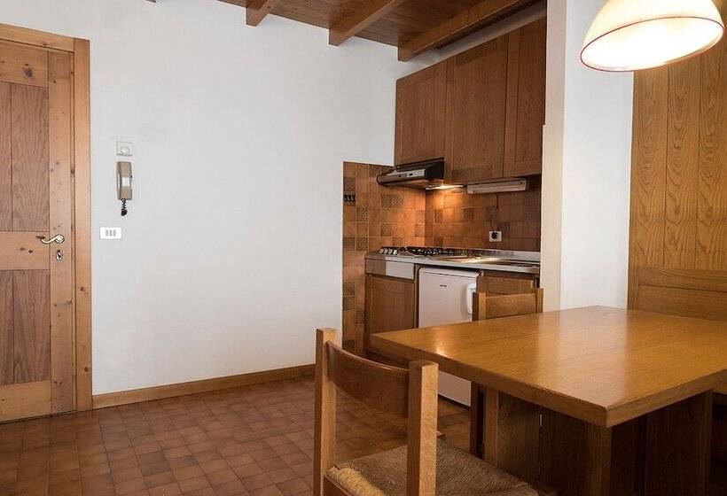 استودیوی استاندارد, Residence Des Alpes