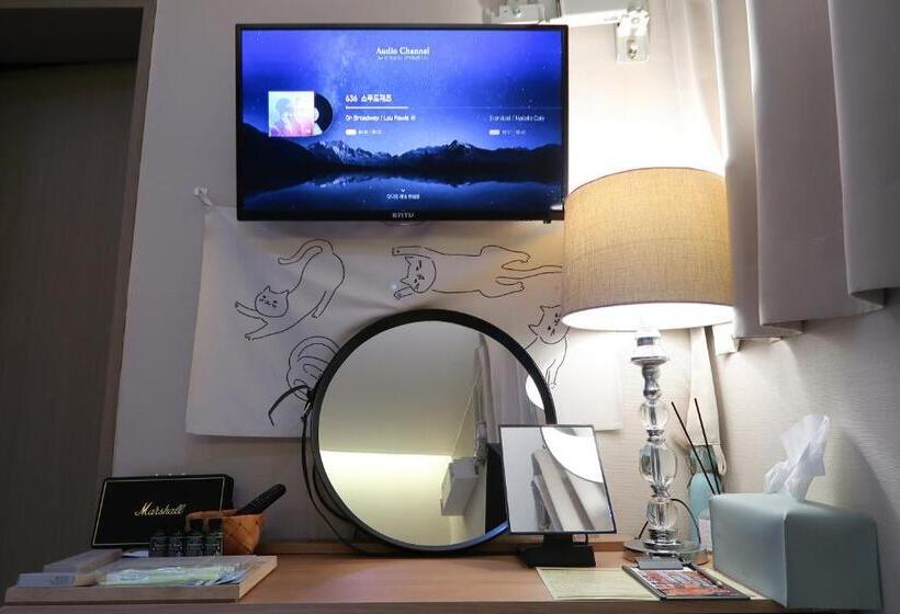 Семейный Номер, Andong Poonggyung Hostel N Library