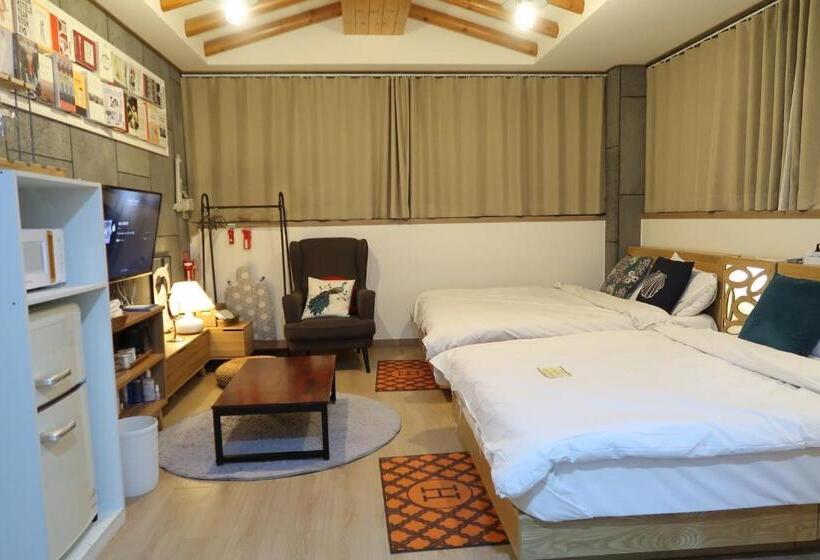 Family Suite, Andong Poonggyung Hostel N Library