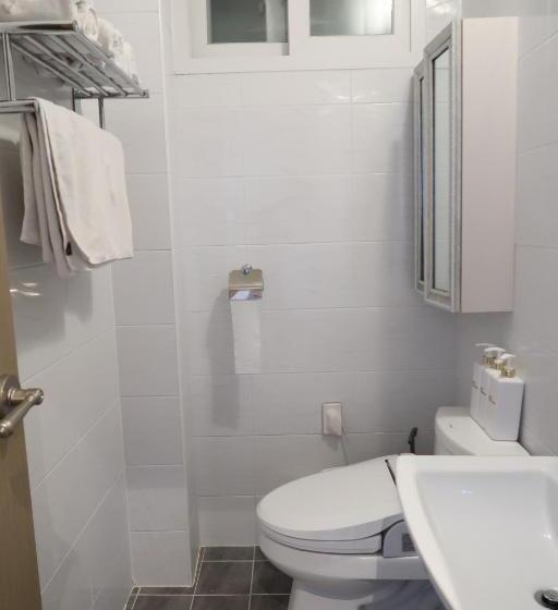Номер Стандарт, Andong Poonggyung Hostel N Library