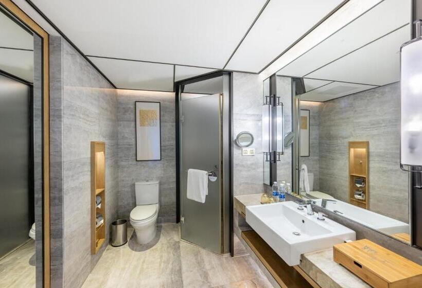 Номер Классика Кровать Кинг, Sheraton Grand Hangzhou Binjiang
