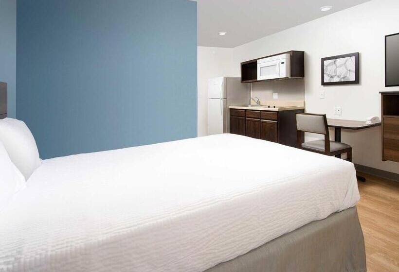 Номер Стандарт Адаптированный для Инвалидов, Woodspring Suites Fargo North Near Ndsu