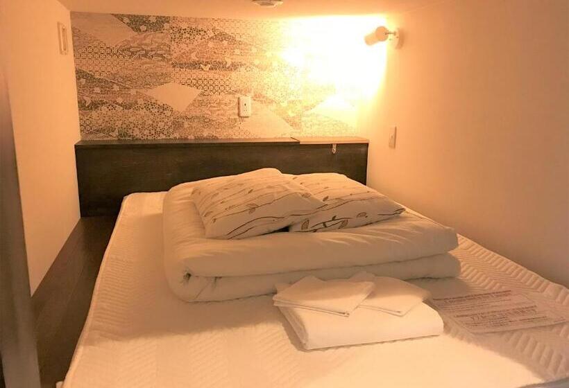 Кровать в Общей Комнате, K S House Fuji View   Travelers Hostel