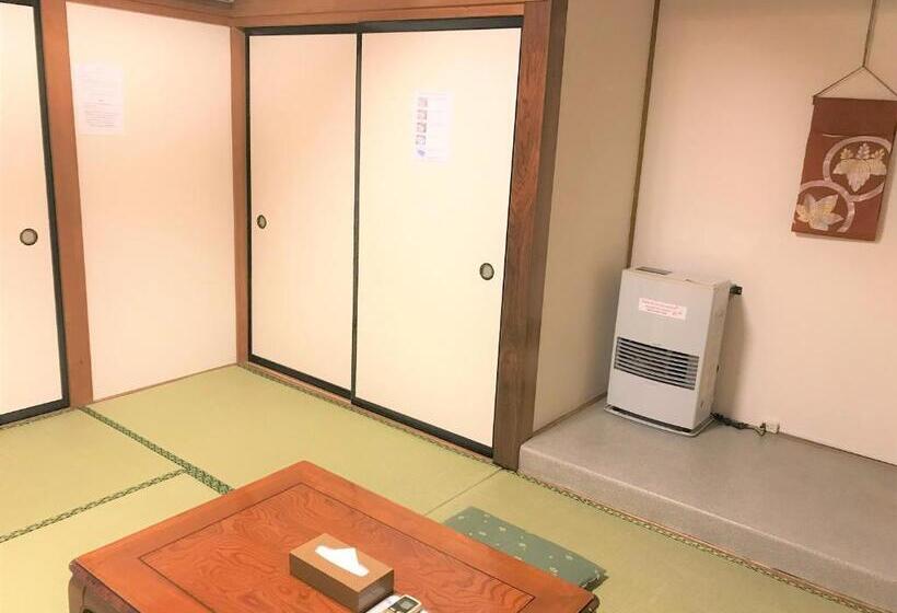 Номер Economy, K S House Fuji View   Travelers Hostel