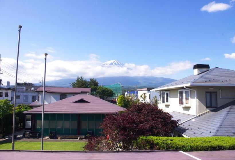 Номер Basic, K S House Fuji View   Travelers Hostel