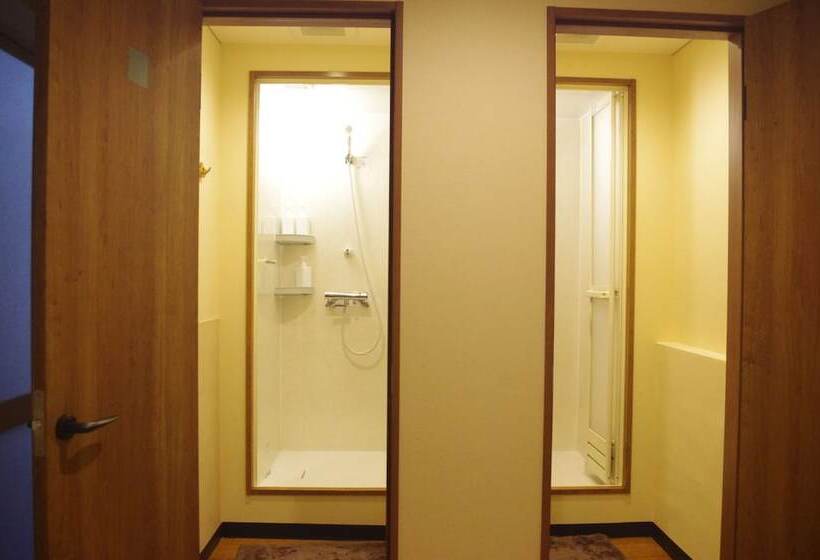 Номер Economy, K S House Fuji View   Travelers Hostel