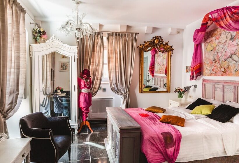 Номер Комфорт, Prijeko Palace
