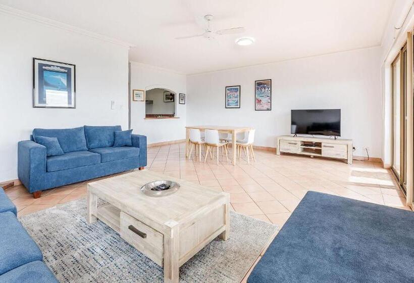Апартаменты 3 Спальни Вид на Море, Canal Rocks Beachfront Apartments