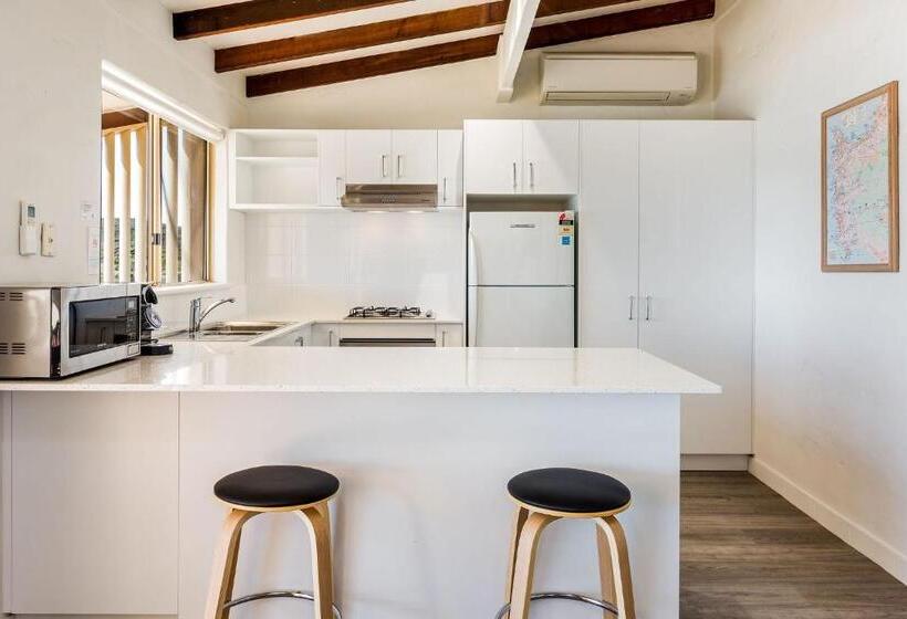 Апартаменты 1 Спальня с Балконом, Canal Rocks Beachfront Apartments