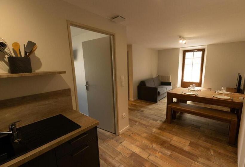 Апартаменты 2 Спальни, Hôtel Le Coq D Or