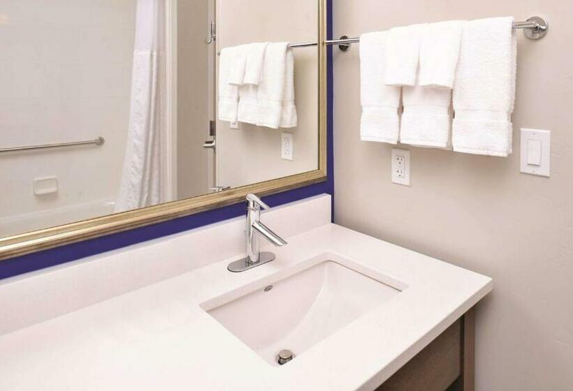 Люкс Deluxe Кровать Кинг, La Quinta By Wyndham Page At Lake Powell