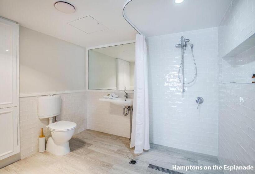 شقة سوبيريور من غرفتي نوم مطلة على البحر, Pacific Plaza Apartments