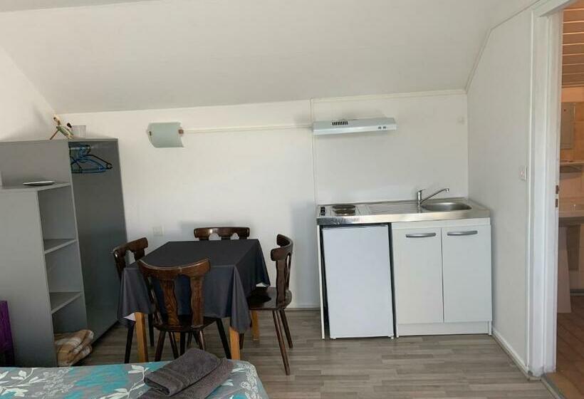 Номер Стандарт Трехместный, Hôtel Le Cosy