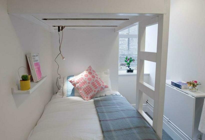 Апартаменты 1 Спальня Нижний Этаж, Self Catering Cellb Ffestiniog