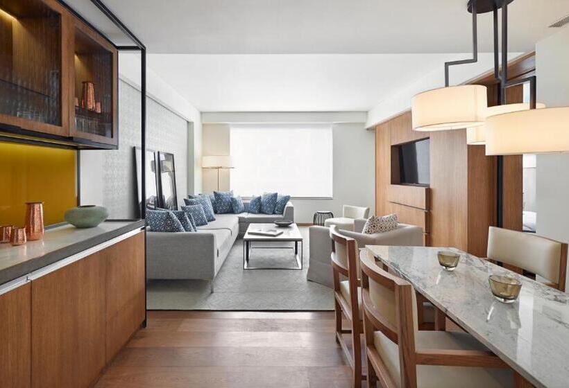 Люкс с Видом, Andaz Delhi, By Hyatt