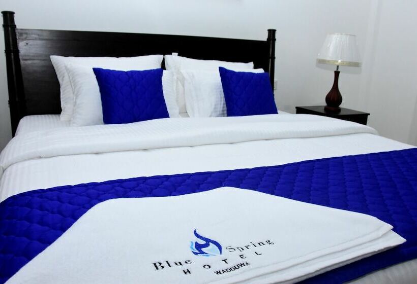 اتاق لوکس, Blue Spring