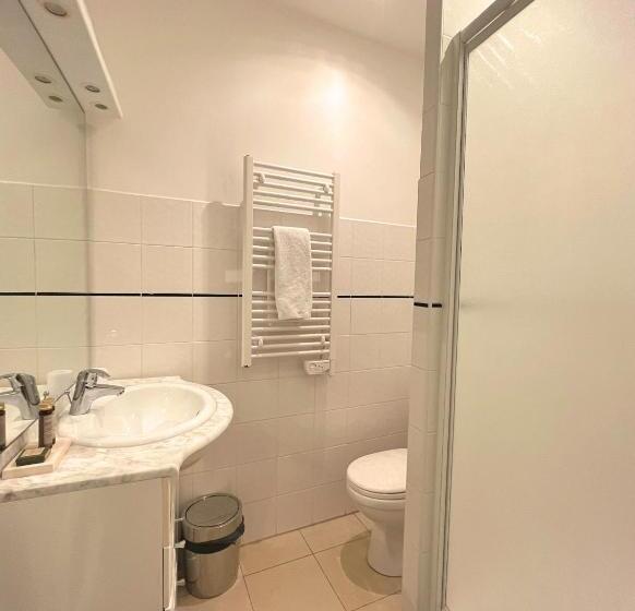Escritório Estándar, Les Appartements Du Vieux Port