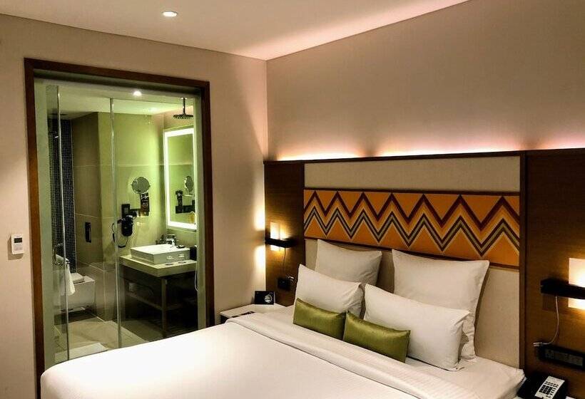 行政房间, Novotel Guwahati Gs Road