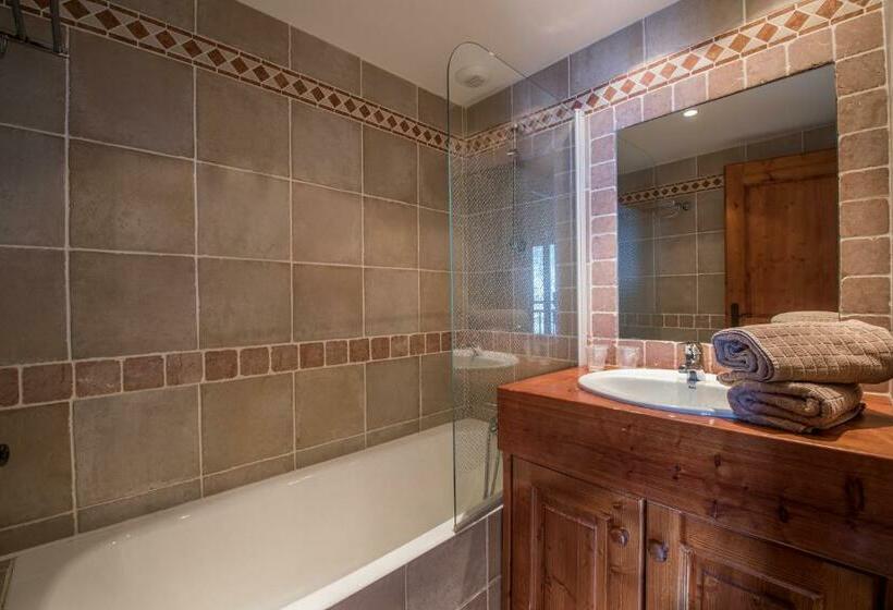 اتاق استاندارد چهار تخته, Chalet Du Friolin
