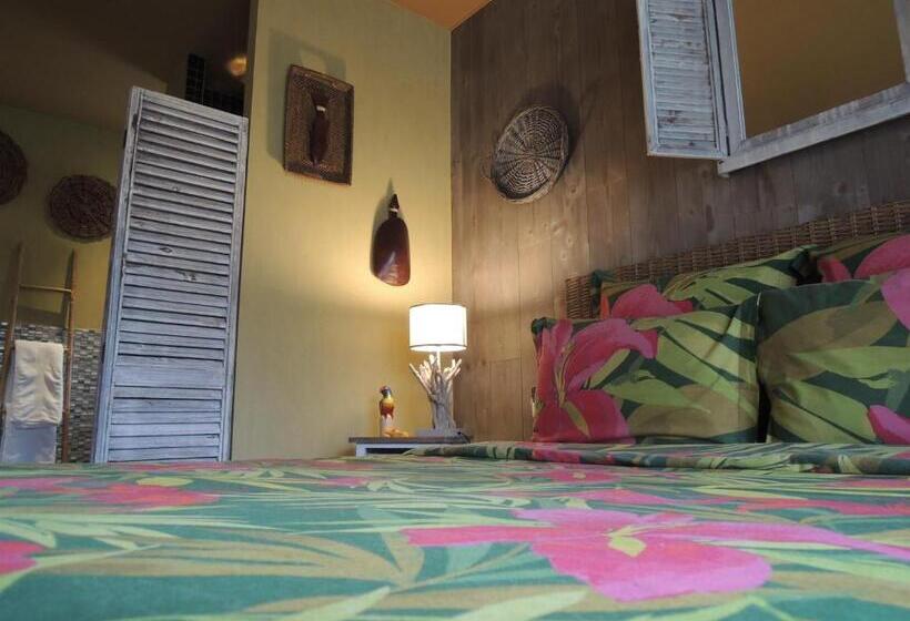 Трехместный Номер Стандарт Вид на Сад, Via Bahia   Maison D Hôtes
