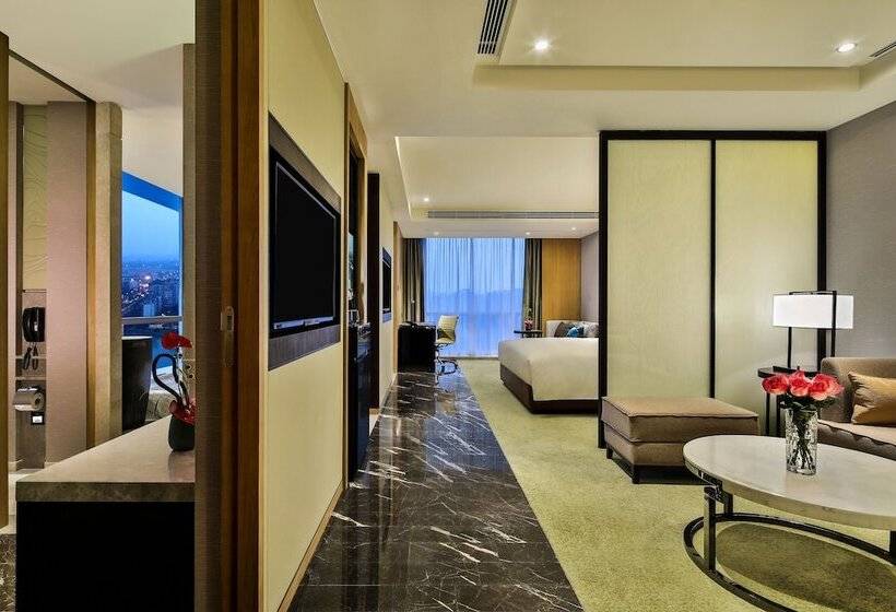 اتاق استاندارد با چشم‌انداز رودخانه, Crowne Plaza Chengdu Wenjiang, An Ihg