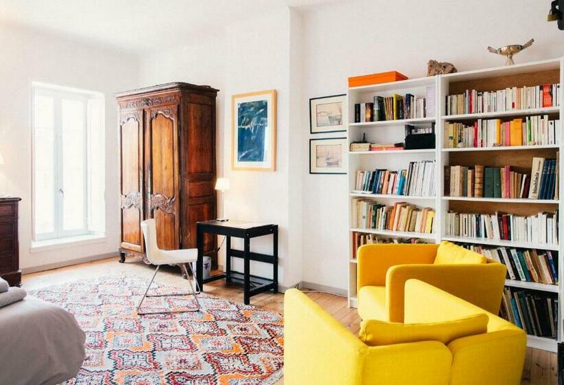 اتاق استاندارد با چشم‌انداز باغ, Maison De Charme D Arles