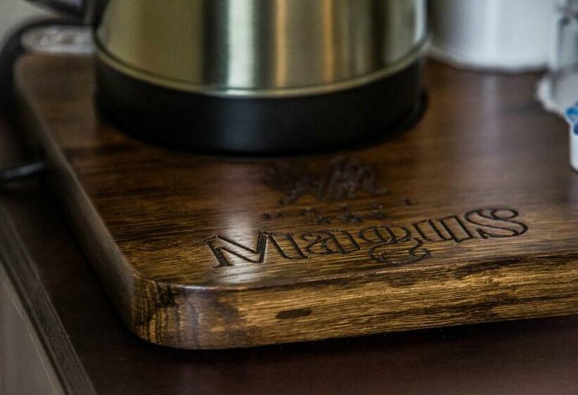Номер Executive, Magus