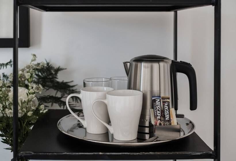 اتاق پنت هاوس, Two Pillows Boutique Hostel