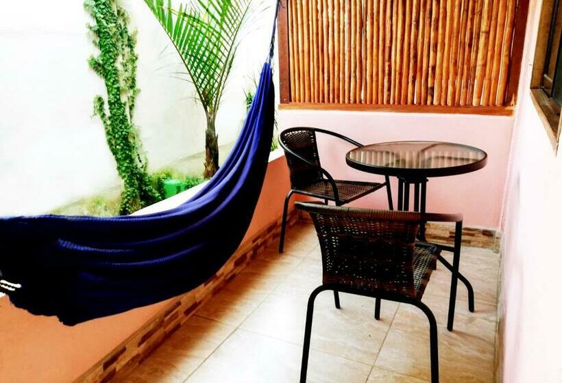Quarto Triplo Estandar, Cabinas Montesol