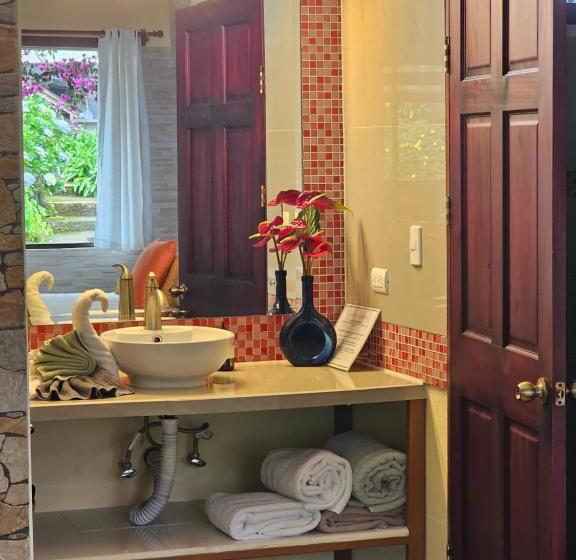 Четырехместный Номер Deluxe, Finca Paraiso Mountain Retreat Near San Jose Airport