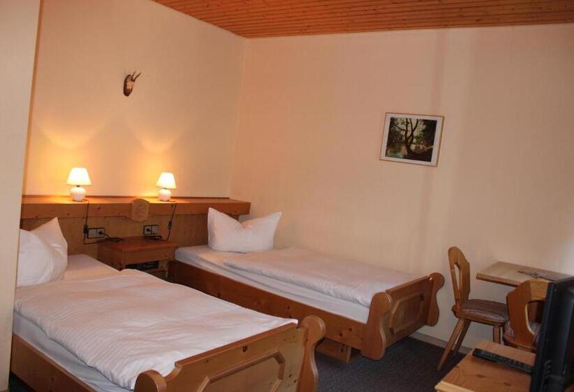 Номер Стандарт, Berggasthof Hoherodskopf