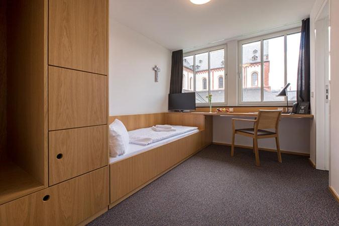 Quarto Estandar Individual, Burkardushaus, Tagungszentrum Am Dom