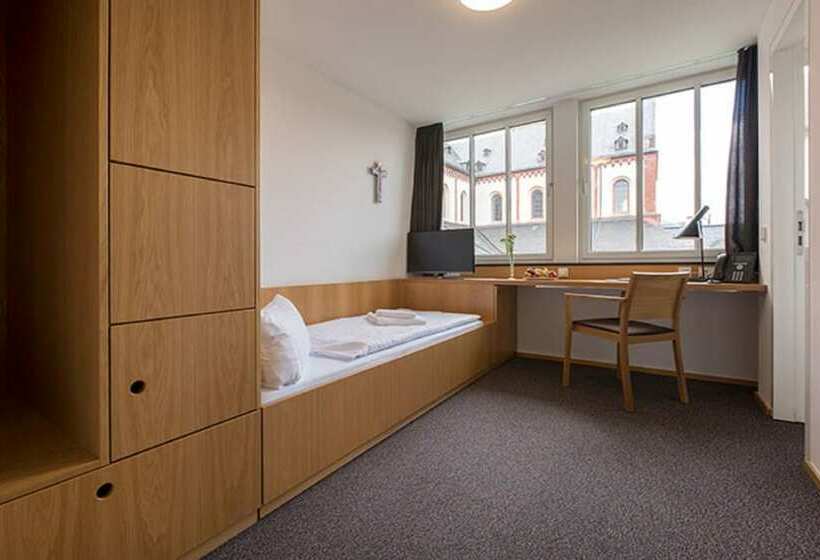Quarto Estandar Individual, Burkardushaus, Tagungszentrum Am Dom