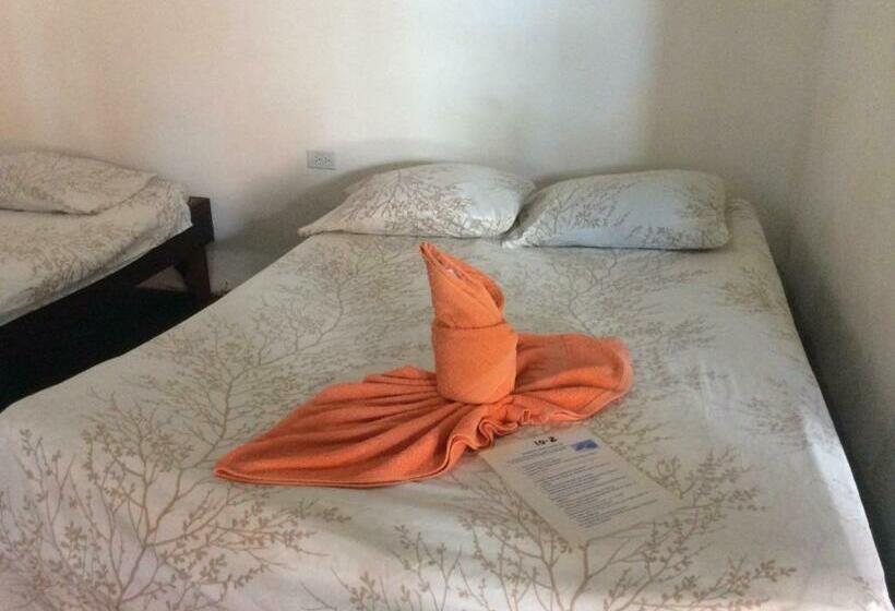 חדר סטנדרט לשלושה, Cabinas Balcon Del Mar Tortuguero