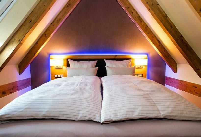 Люкс, Landhotel Repetal