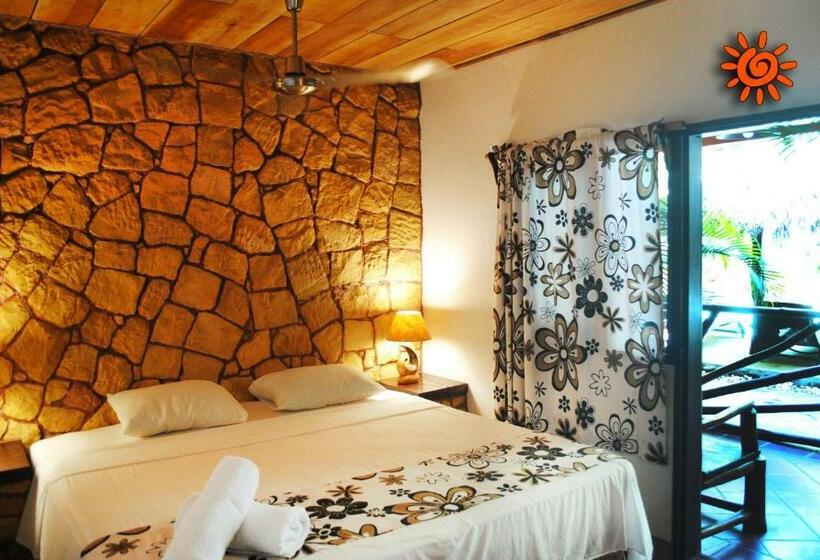 4 Bett Standardzimmer, Locanda Samara Beach