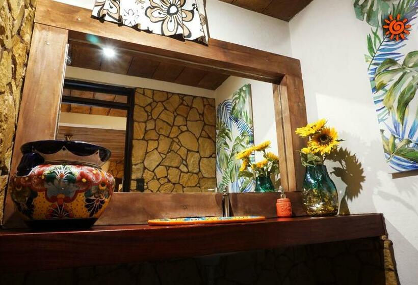 Habitación Cuádruple Estándar, Locanda Samara Beach