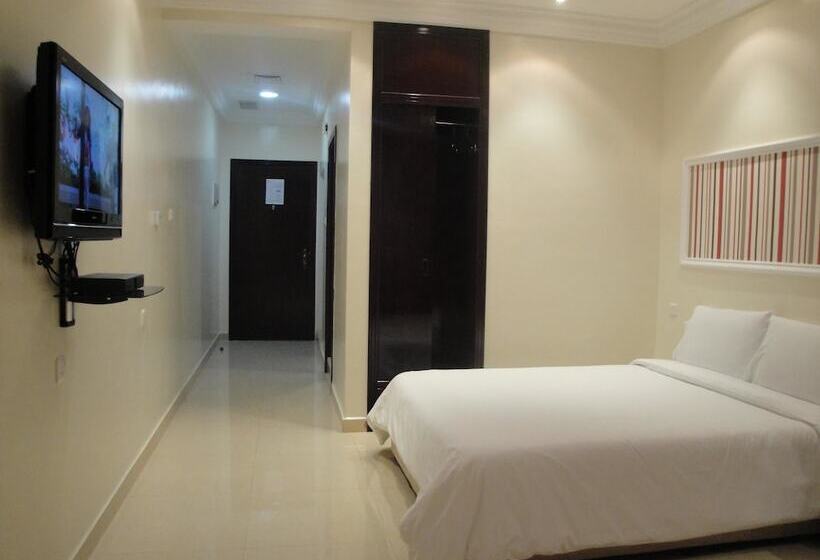 Студия Стандарт, Marina Royal Hotel Suites