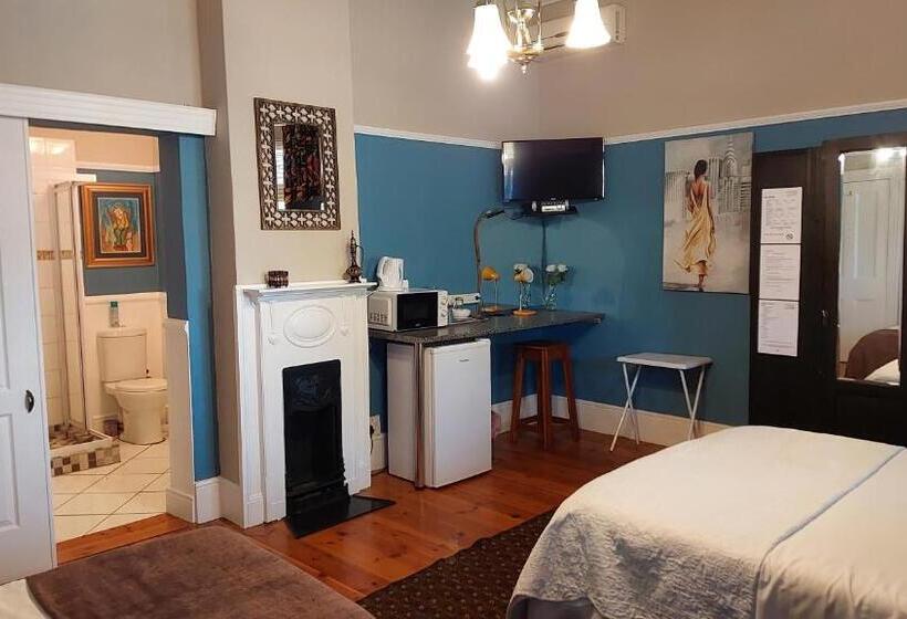 Семейный Номер Вид на Сад, The 3 Chimneys Guest House