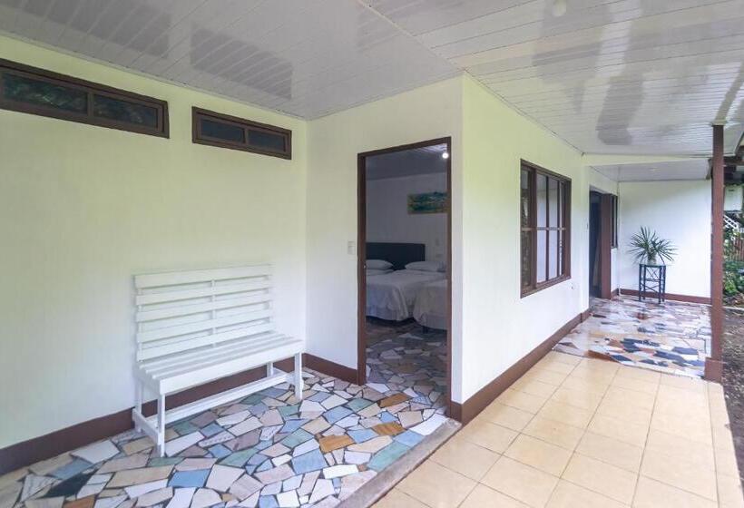 Трехместный Номер Стандарт Вид на Сад, Tortuguero Beachfront