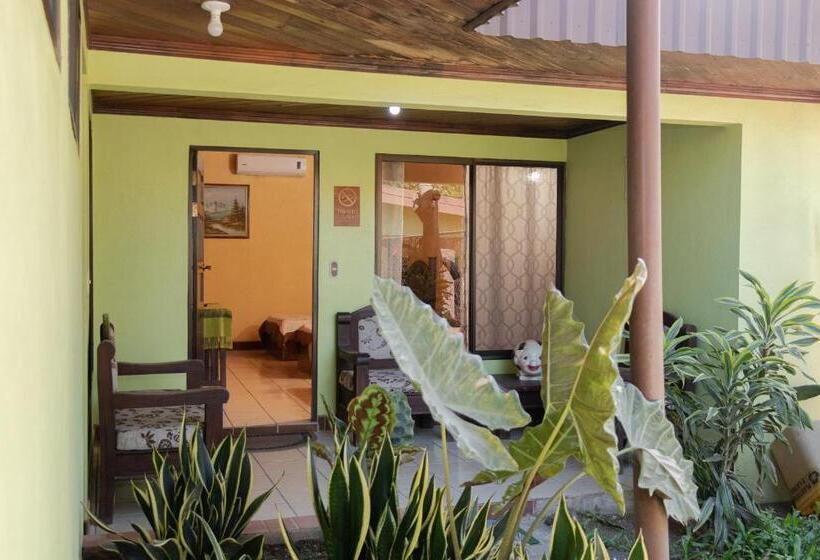 Quarto Familiar, Villa Hermosa